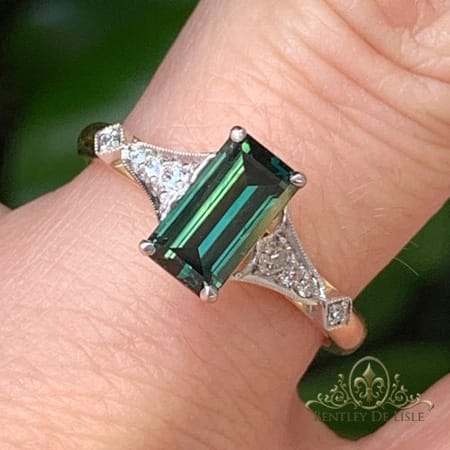 Green-sapphire-vintage-style-brisbane-engagement-ring
